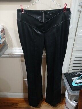 no vacancy faux leather pants